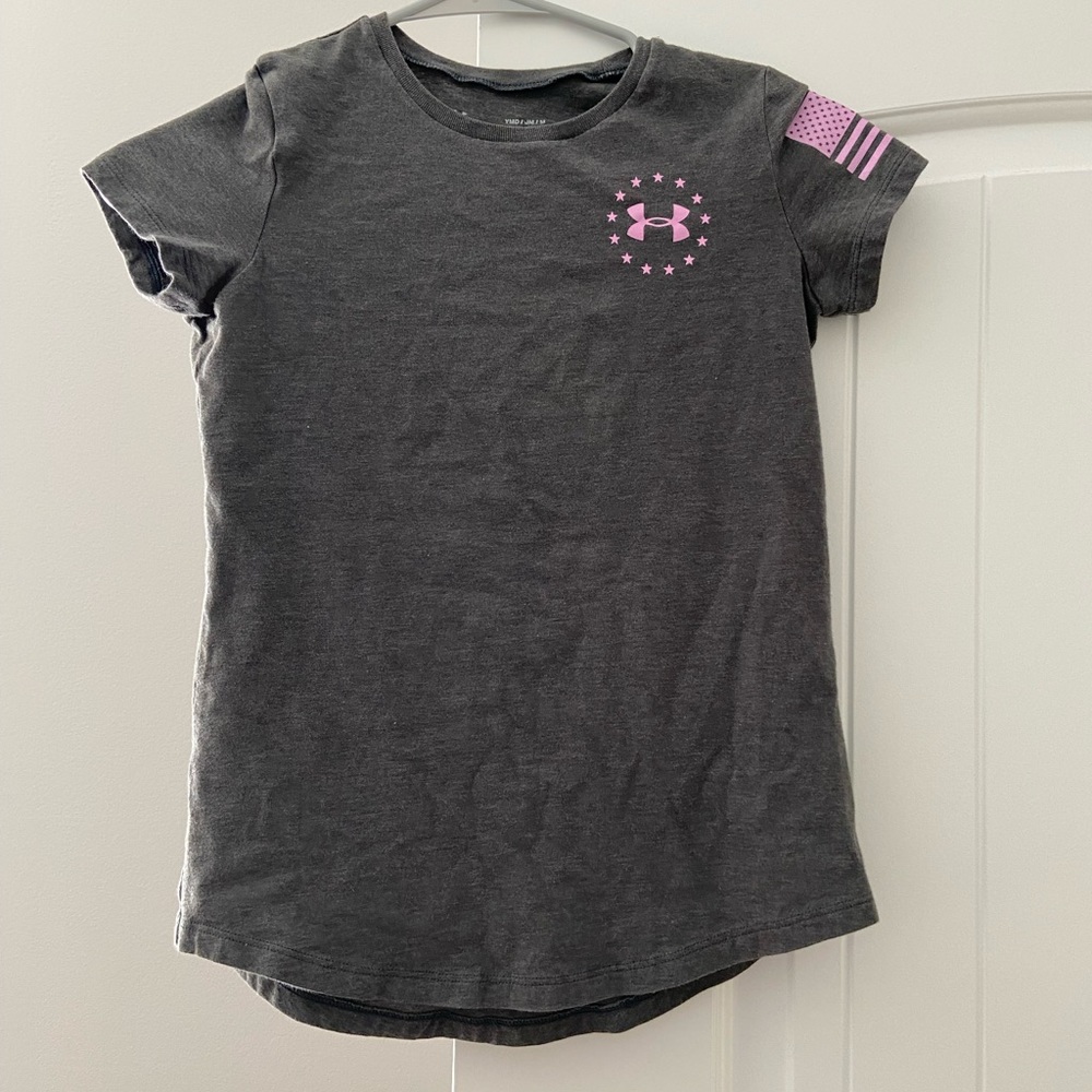 Under Armour youth medium tshirt